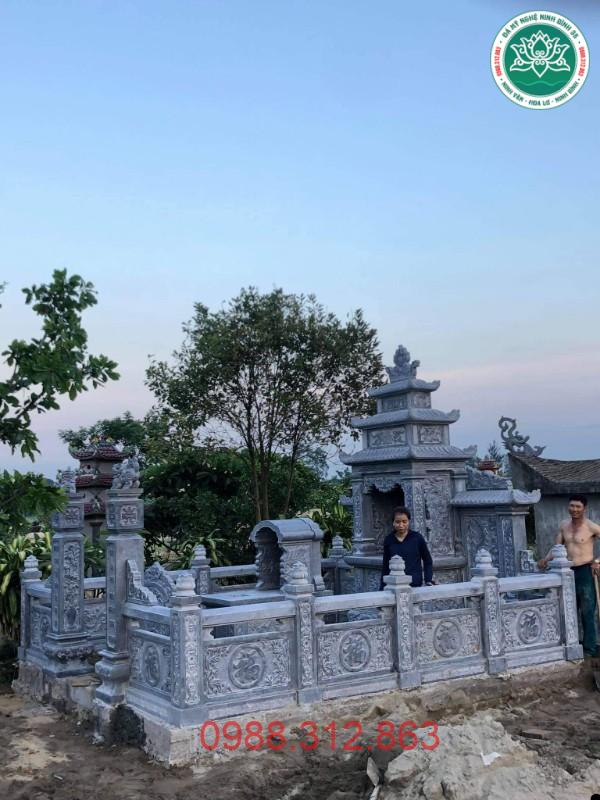 Khu lăng mộ đá 35