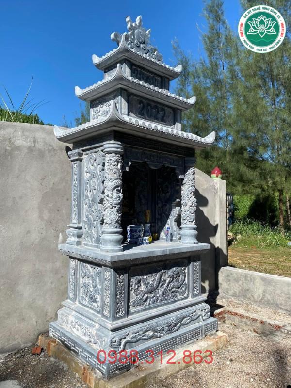 Lăng thờ đá 24