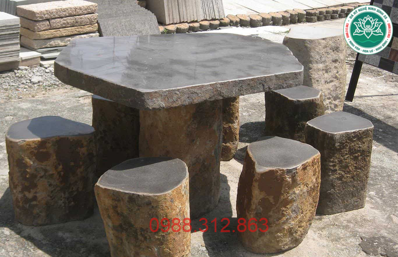 bàn ghế đá 1